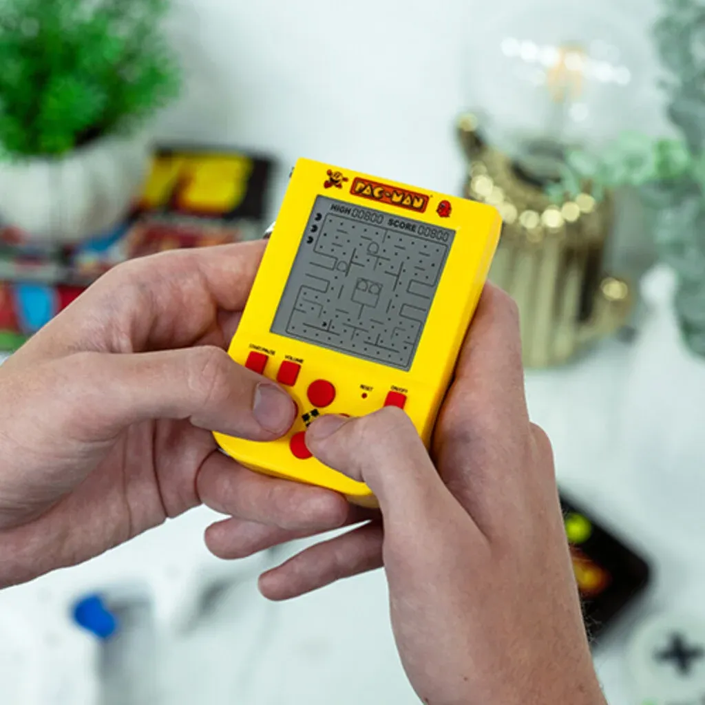 pac-man-pac-man-retro-gaming-handheld-keychain (1).webp